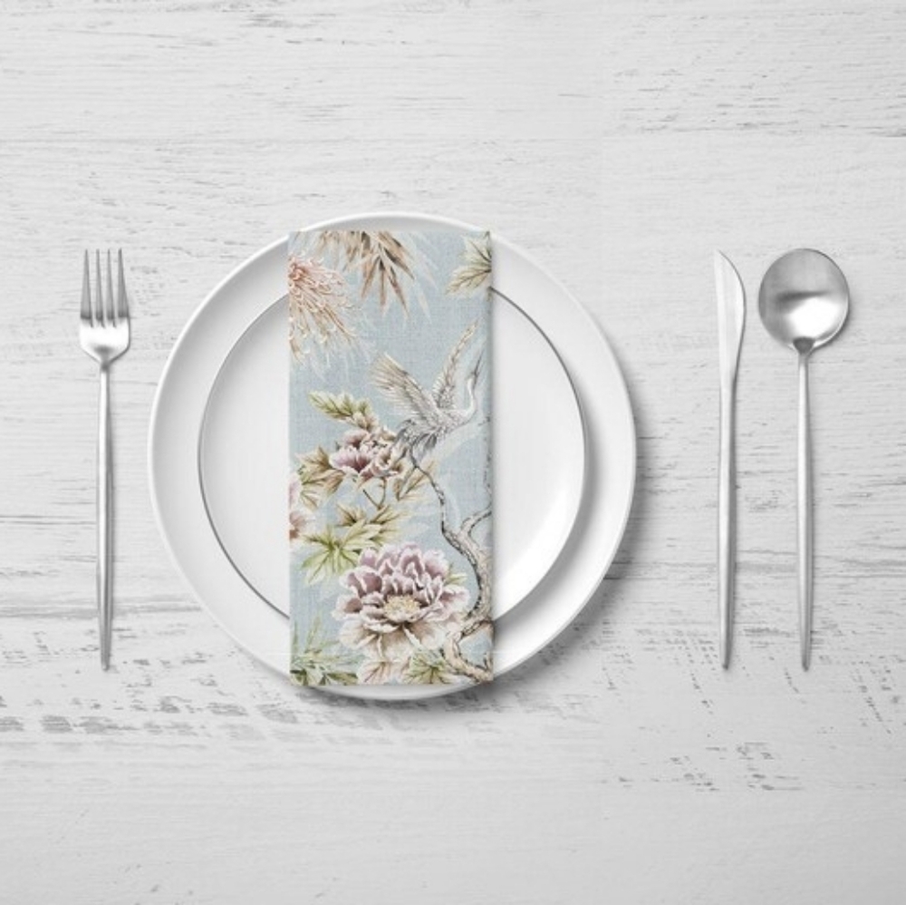 Elegant Floral Cotton Dinner Napkin (set of 4)
